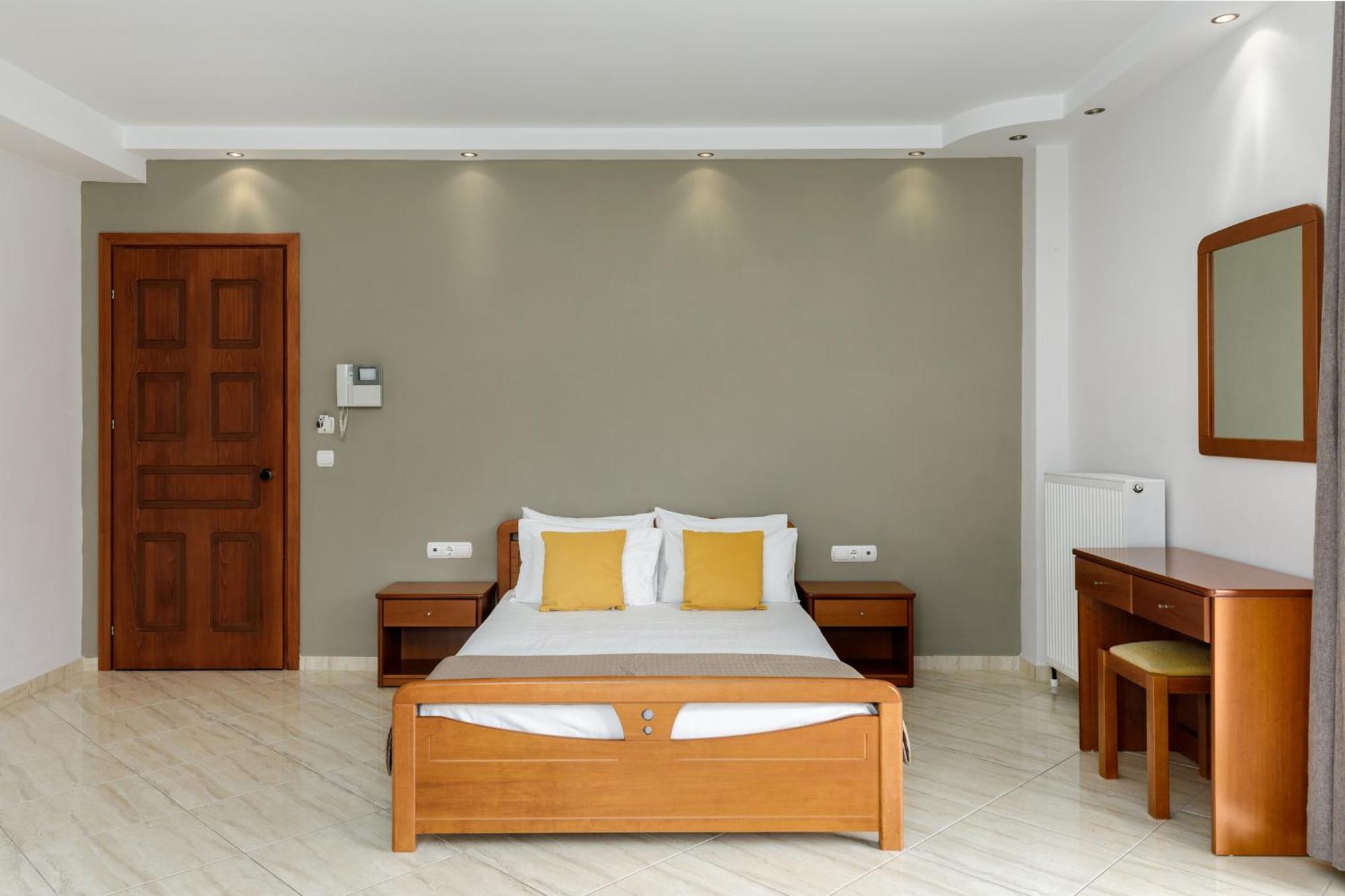 ניי פורי Agyra Seaview Hotel By Panel Hospitality מראה חיצוני תמונה