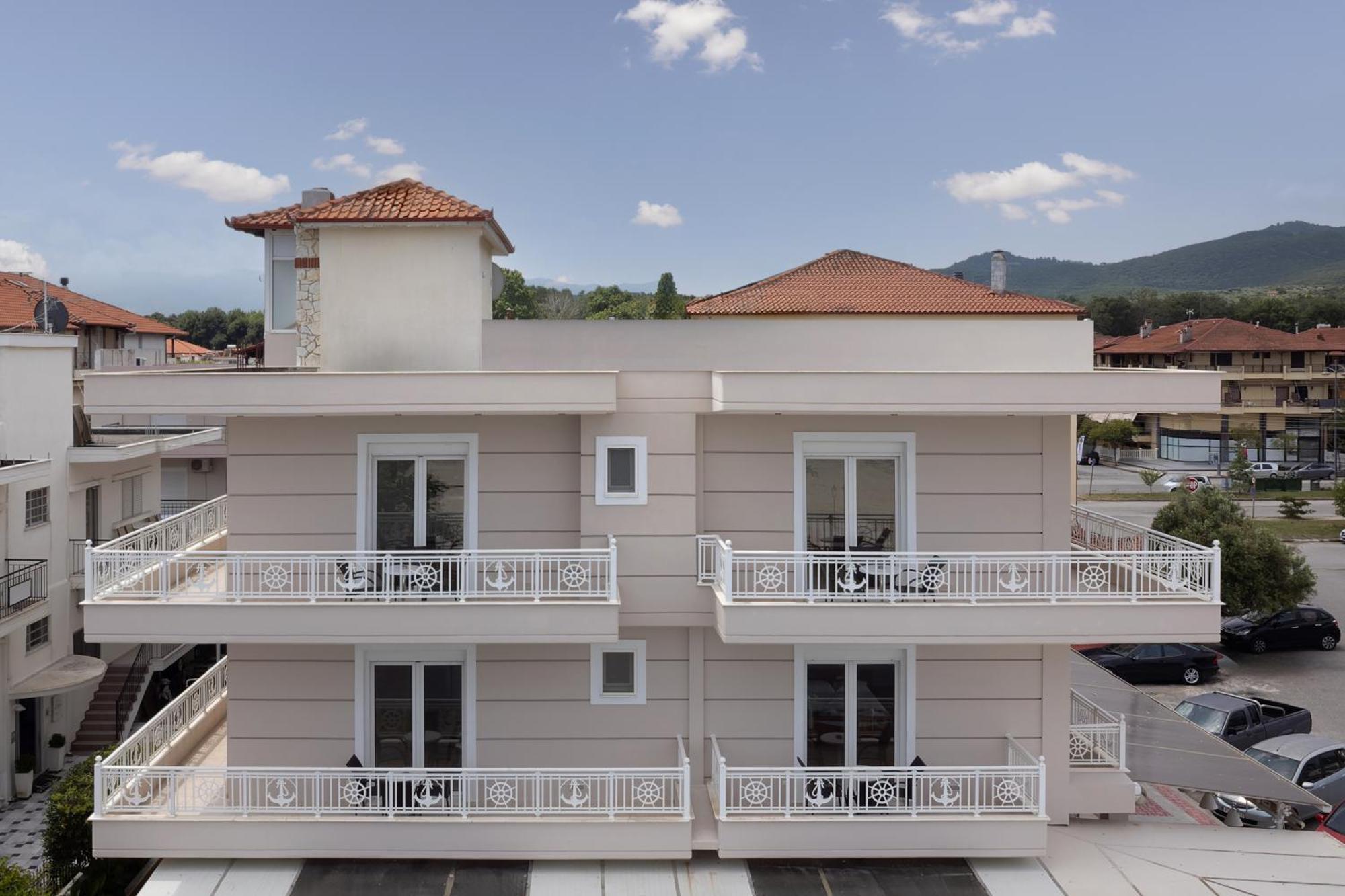 ניי פורי Agyra Seaview Hotel By Panel Hospitality מראה חיצוני תמונה