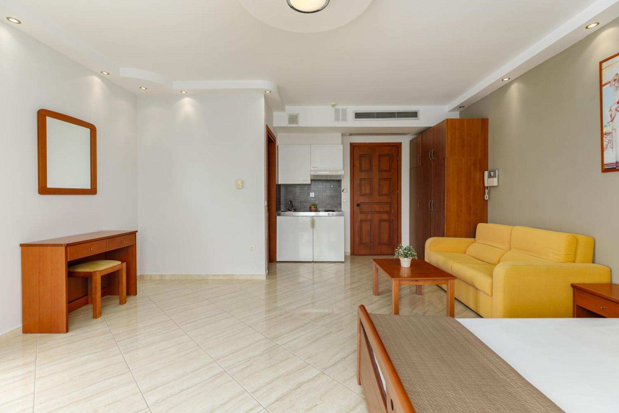 ניי פורי Agyra Seaview Hotel By Panel Hospitality מראה חיצוני תמונה